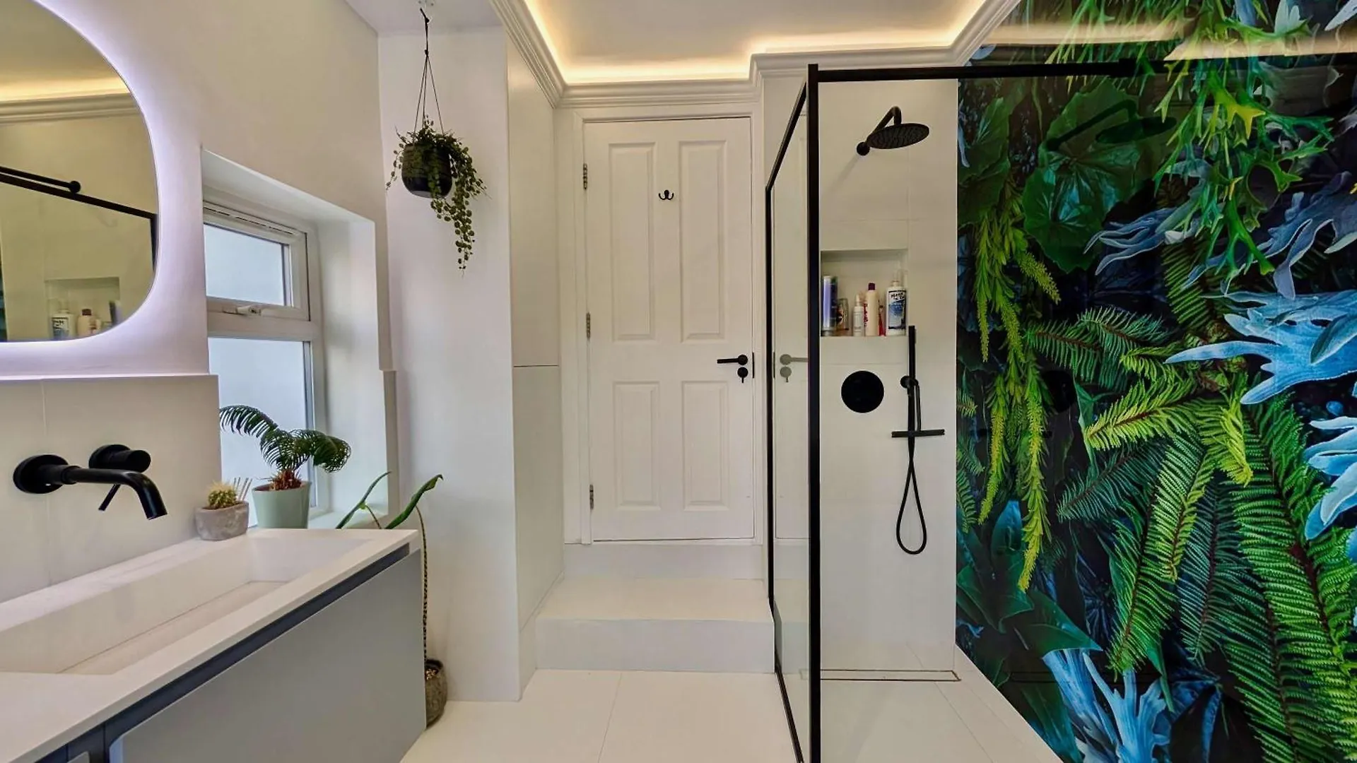 Holiday home Luxury House With Parking In London Villa Teddington United Kingdom