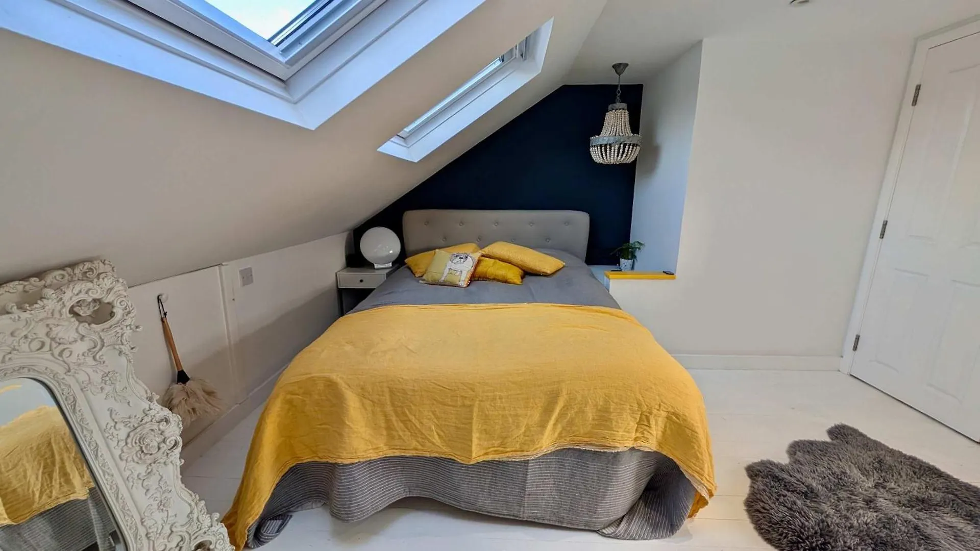 Holiday home Luxury House With Parking In London Villa Teddington